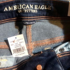 Women’s size 6 American Eagle jeans